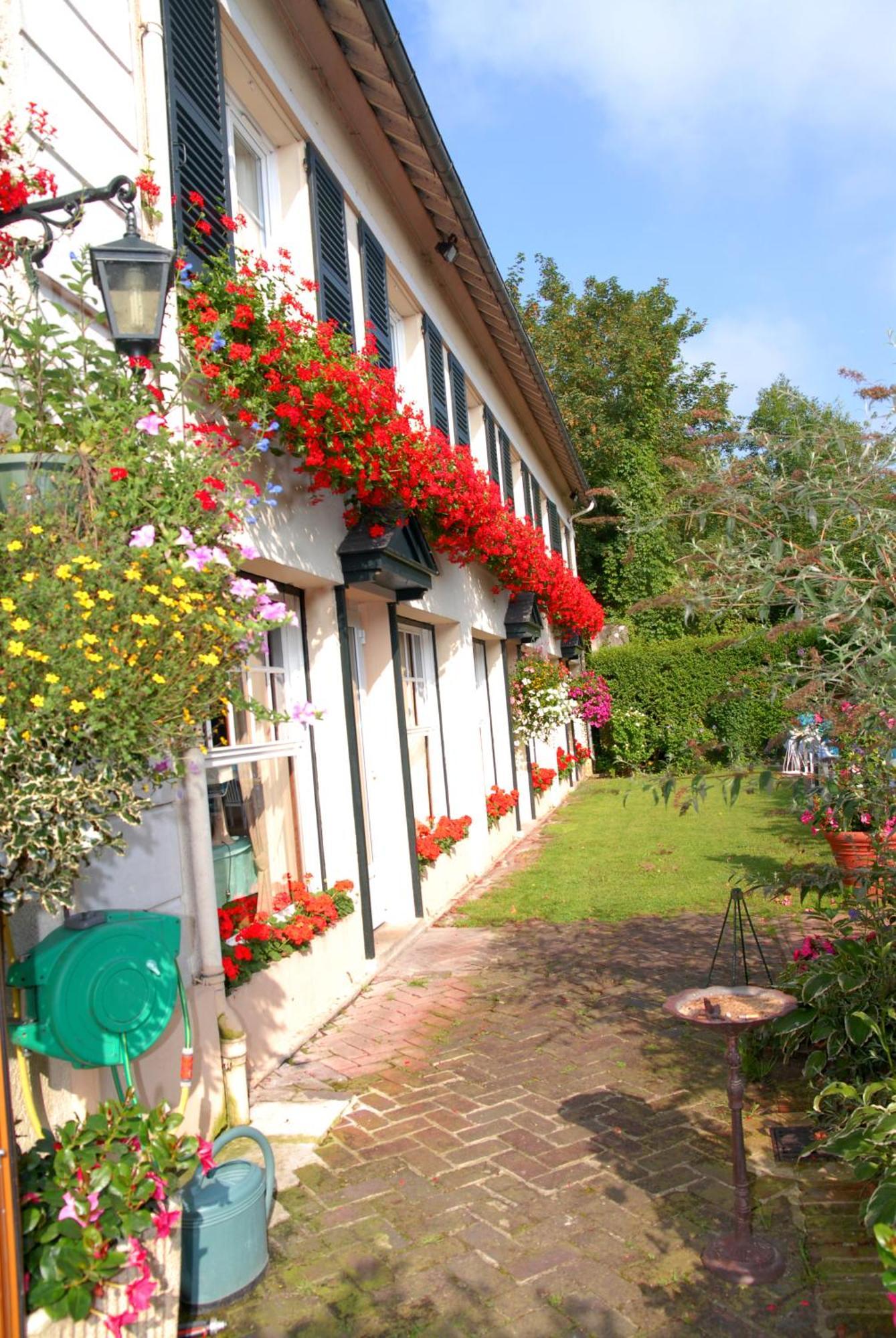 Hostellerie De Pavillon Saint-Hubert Gouvieux Ngoại thất bức ảnh